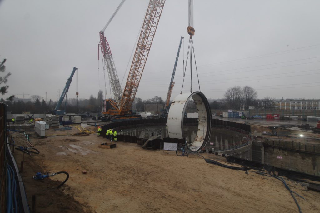 Łódź, ul. Stolarska_Montaż dużego TBM_2020-12-30_Bringmore (175)