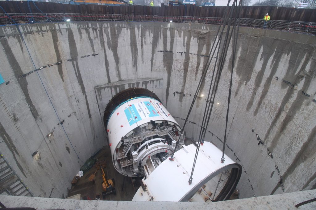 Łódź, ul. Stolarska_Montaż dużego TBM_2020-12-30_Bringmore (177)