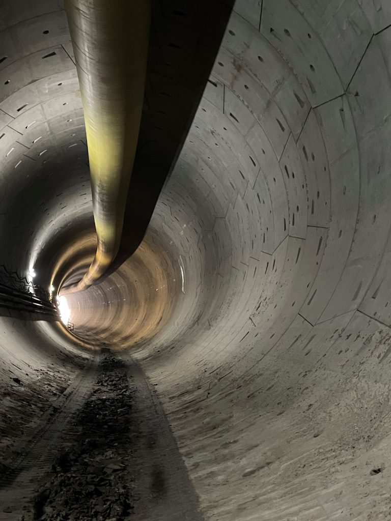 DOFE_17.09.2021_ul. Długosza_wnętrze tunelu