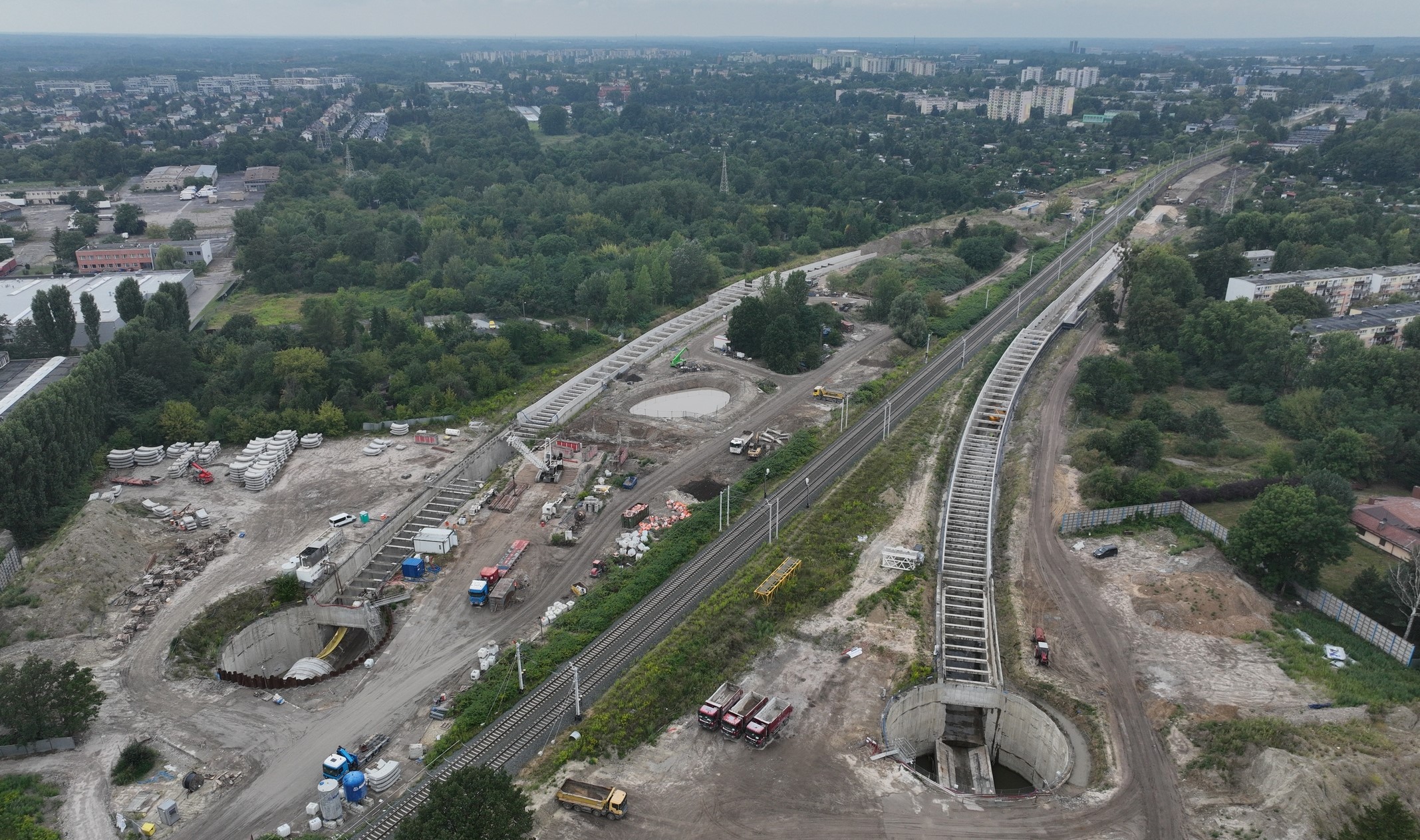 Łódź tunel widok z drona na budowę tuneli w kierunku Łodzi Żabieniec_24.07.2024_PLK SA