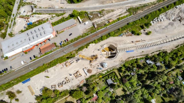 Widok z drona na tunel