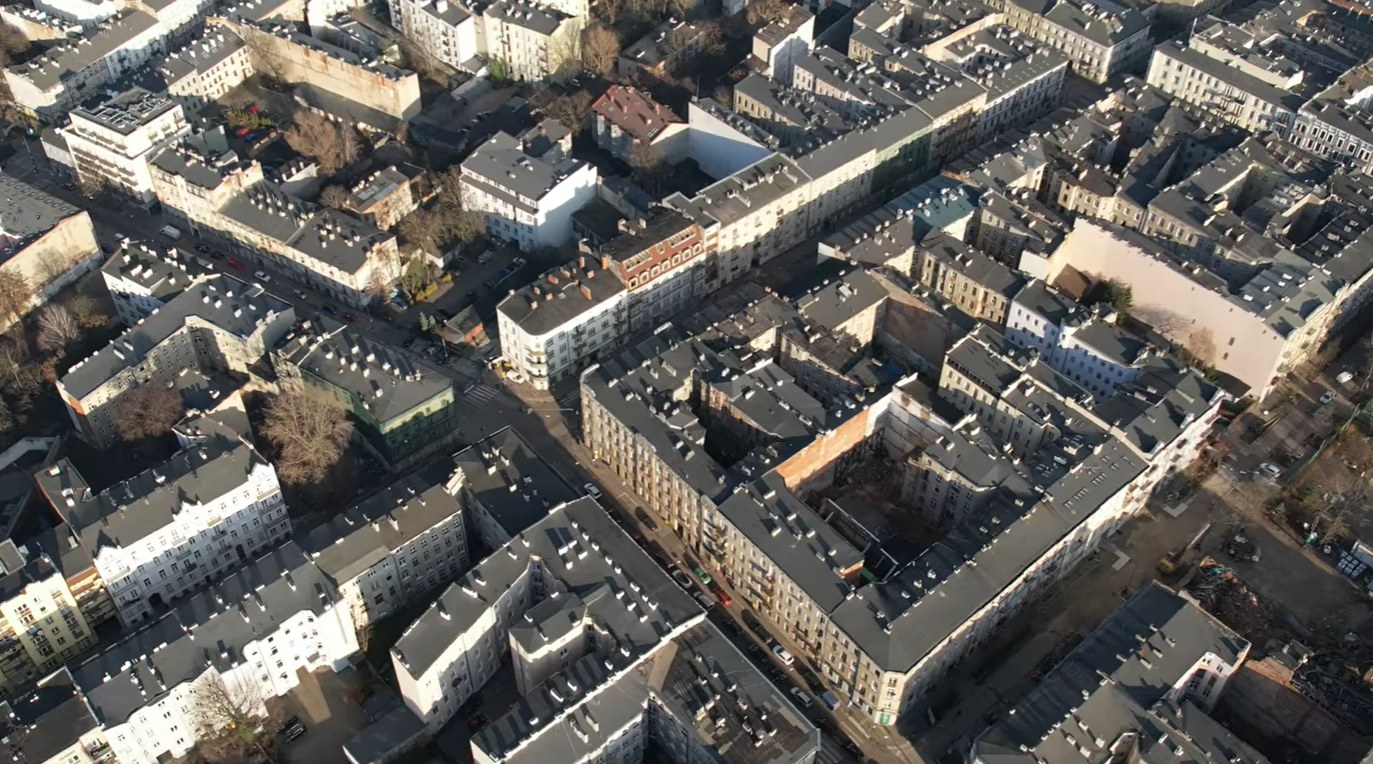 Widok z lotu ptaka na ulice Łodzi